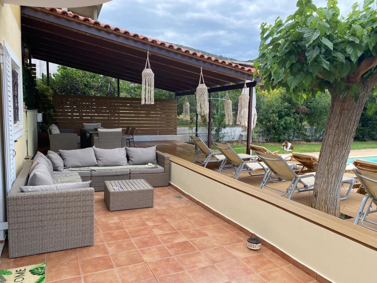 Relaxing Villa With Swimming Pool And Garden Άγιος Γεώργιος Εξωτερικό φωτογραφία