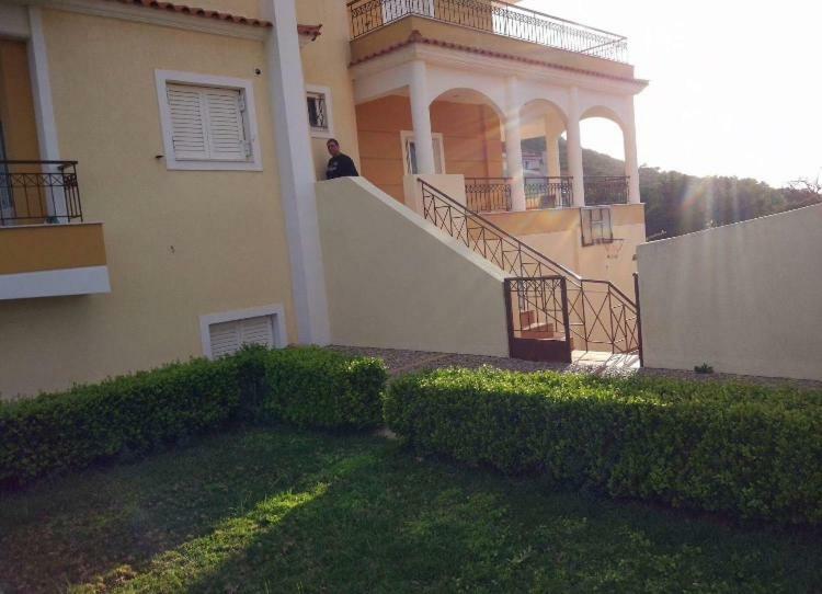 Relaxing Villa With Swimming Pool And Garden Άγιος Γεώργιος Εξωτερικό φωτογραφία