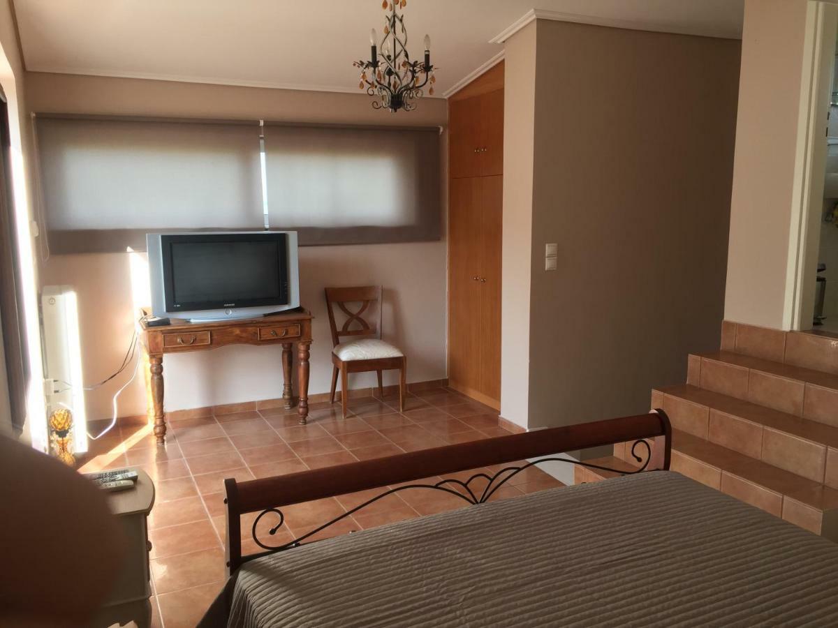 Relaxing Villa With Swimming Pool And Garden Άγιος Γεώργιος Εξωτερικό φωτογραφία