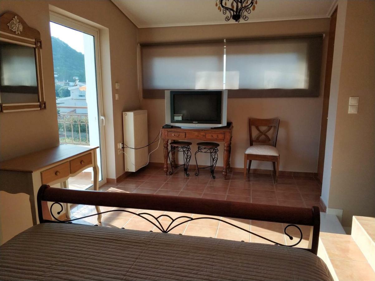 Relaxing Villa With Swimming Pool And Garden Άγιος Γεώργιος Εξωτερικό φωτογραφία